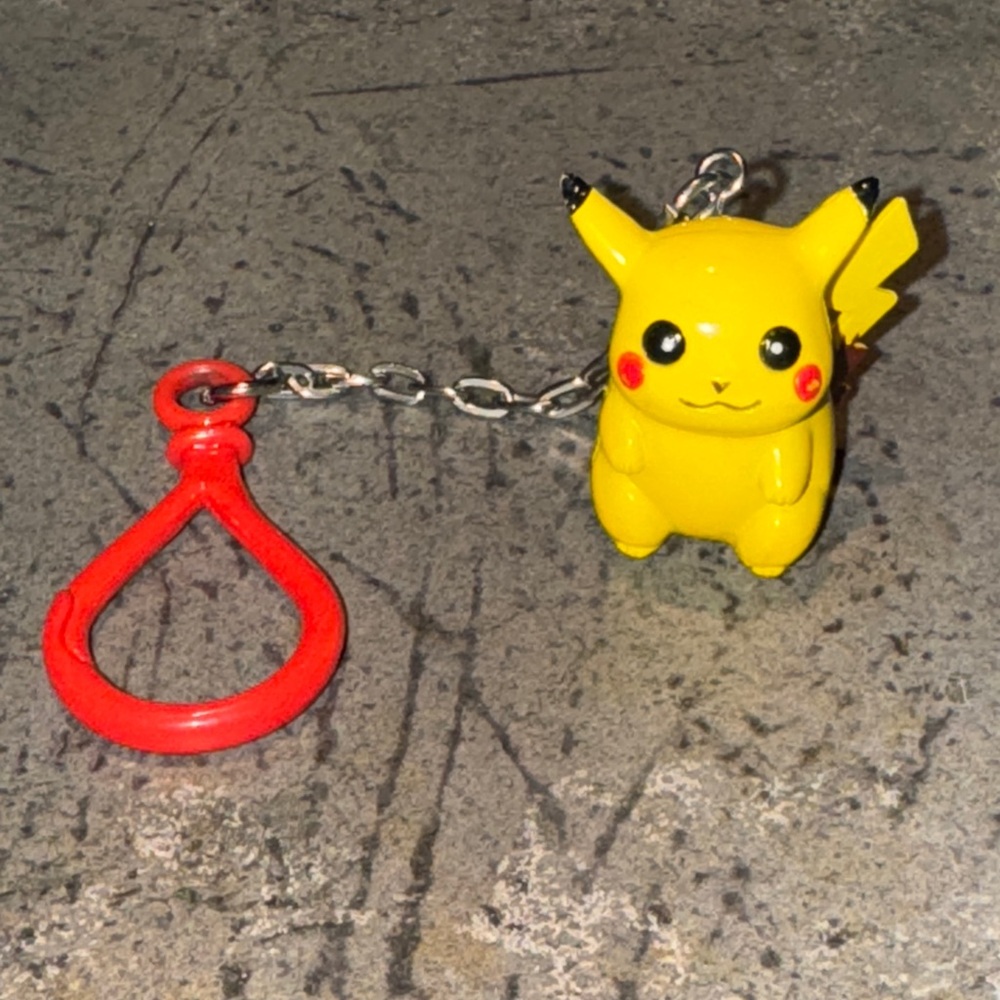 Vintage Pokémon Figure Keychain Nintendo 1999 Pikachu Keychain